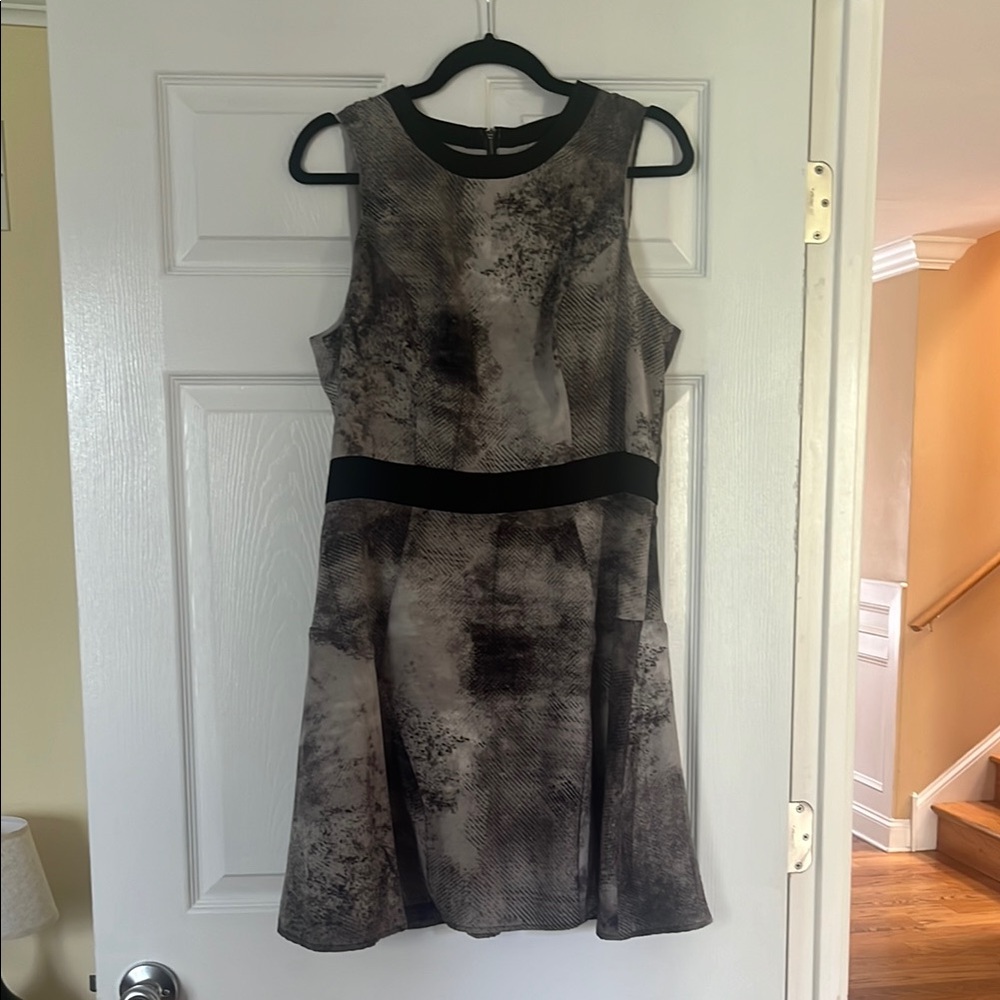 Black and Gray Sleeveless Dress